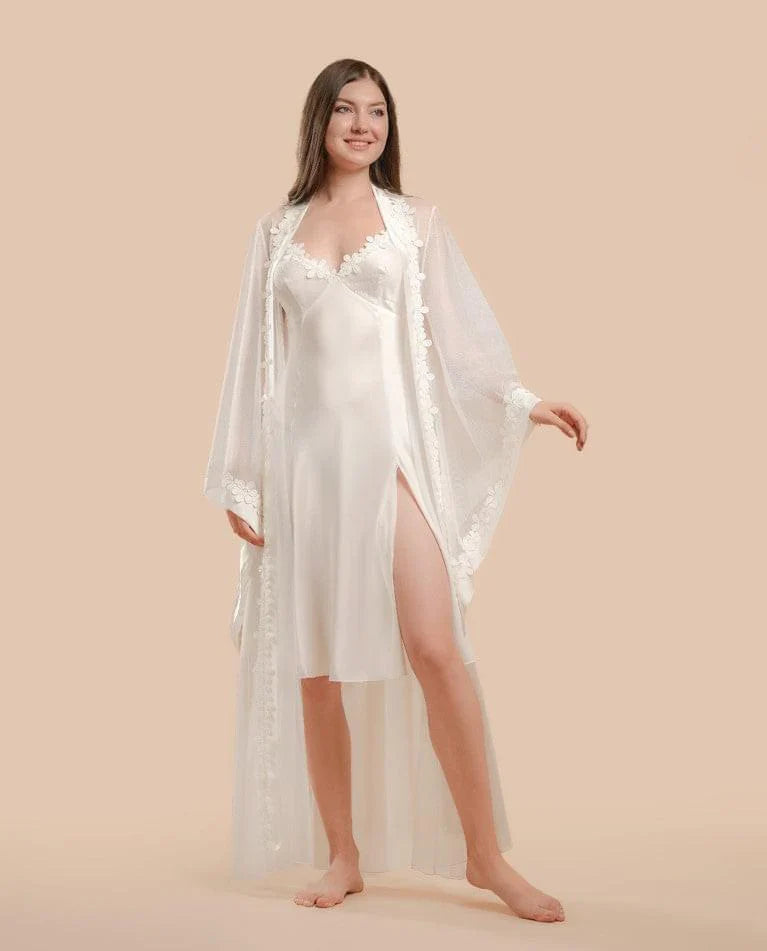 2 Pcs Lace &amp; Satin Nightdress With Tulle And Lace Robe - Off White